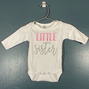 Little Giraffe Infant Girls White Little Sister Graphic Print Bodysuit Size NB